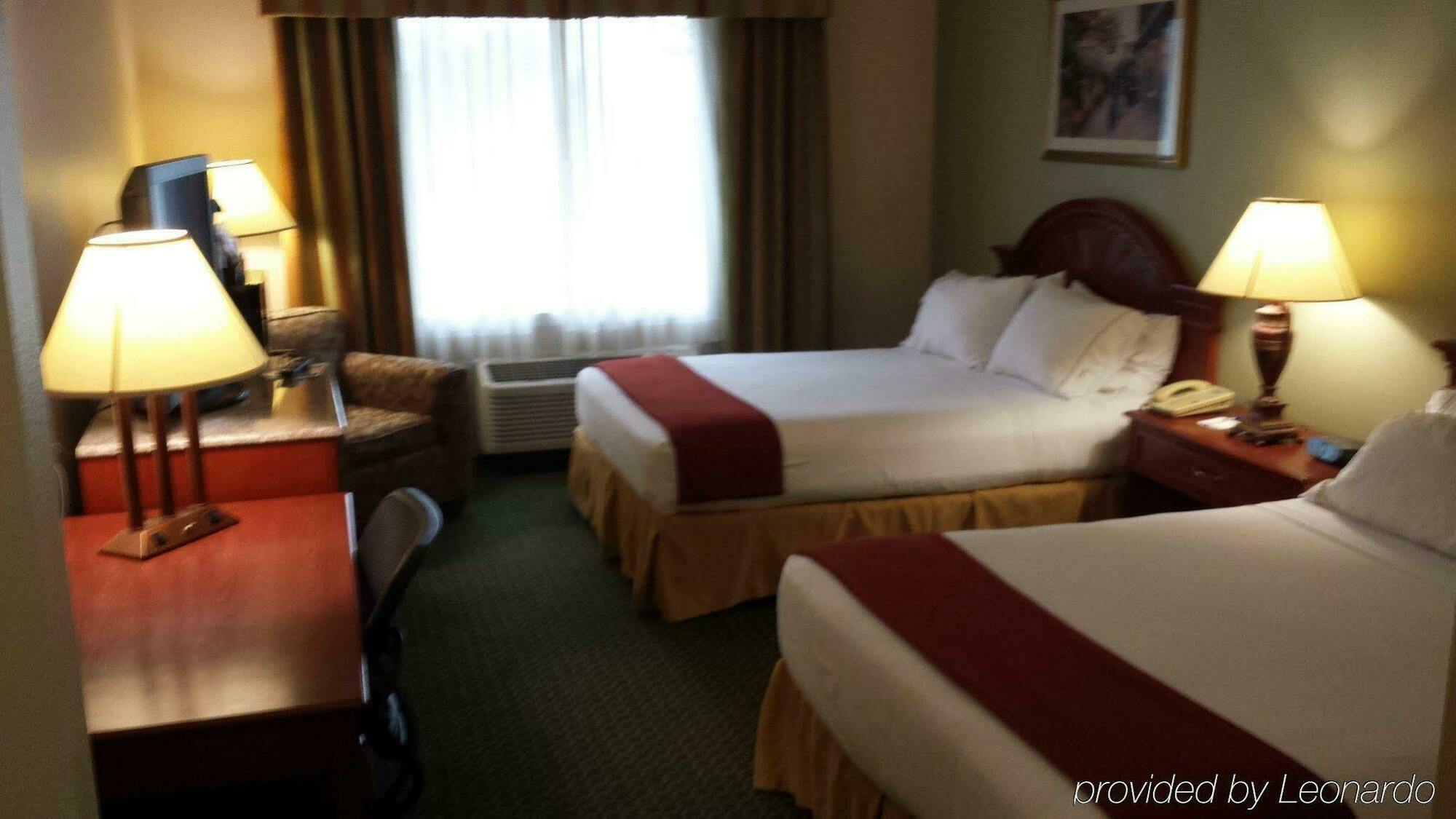 Four Points By Sheraton Dallas Entertainment District Hotel 3*