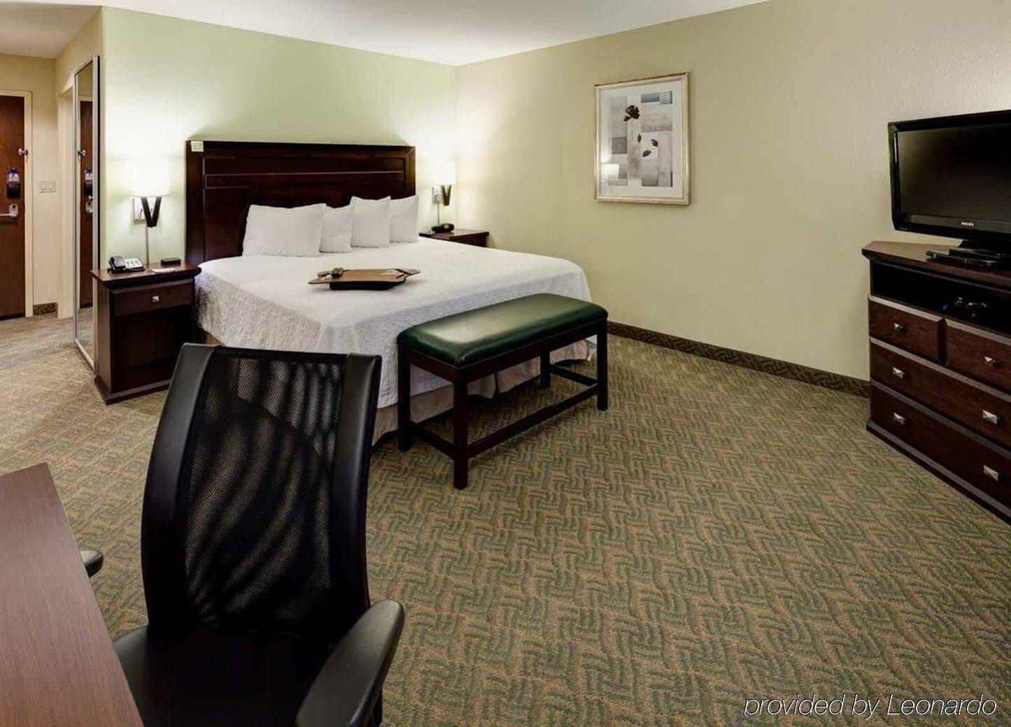 Hotel Hampton & Dallas-arlington-south 3*