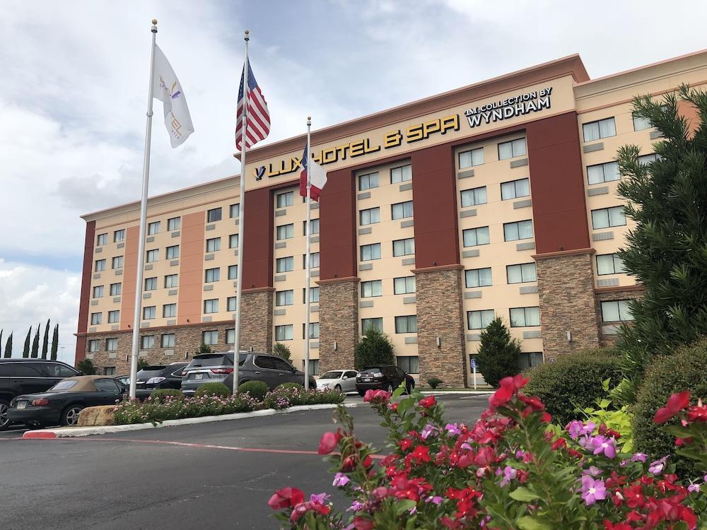 Hotel Lux & Spa, Trademark Collection By Wyndham Arlington