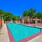 Motel 6-Arlington, Tx