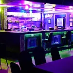 R Nite Star Inn And Suites -Home Of The Cowboys & Rangers