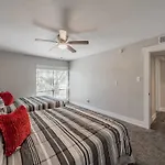 Walk To At&T Stadium, King Bed! Close 2 Everything