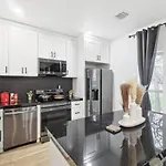 Apartment Sleeps 8 Near Stadium At&T At Arlington