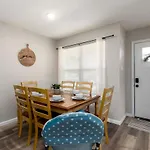 Lavish Hidden Gem Pet Friendly