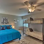 Arlington Home With Yard Walk To Cowboys Stadium!