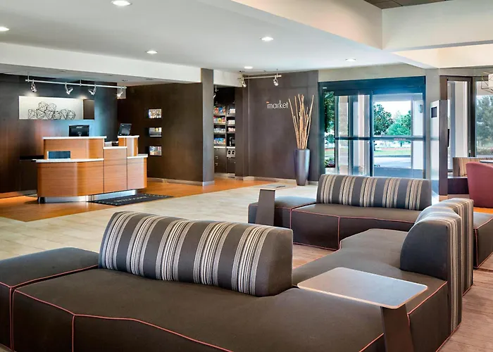 Courtyard By Marriott Dallas Arlington Entertainment District