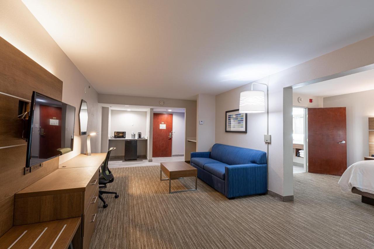 Hotel Express & North - Stadium Area By Ihg 3*