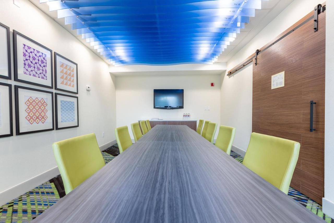 Express & North - Stadium Area By Ihg 3*