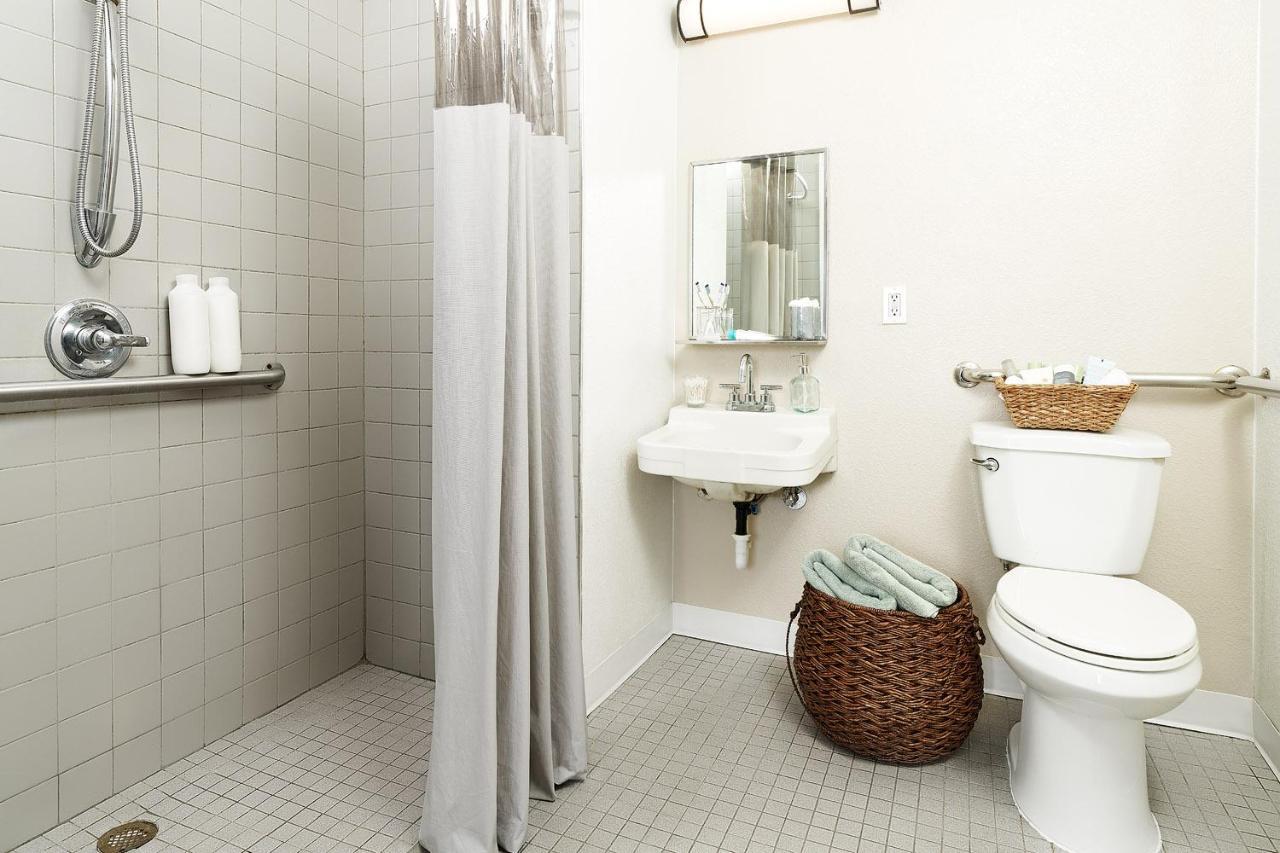 Intown Extended Tx - Oak Village Hotel