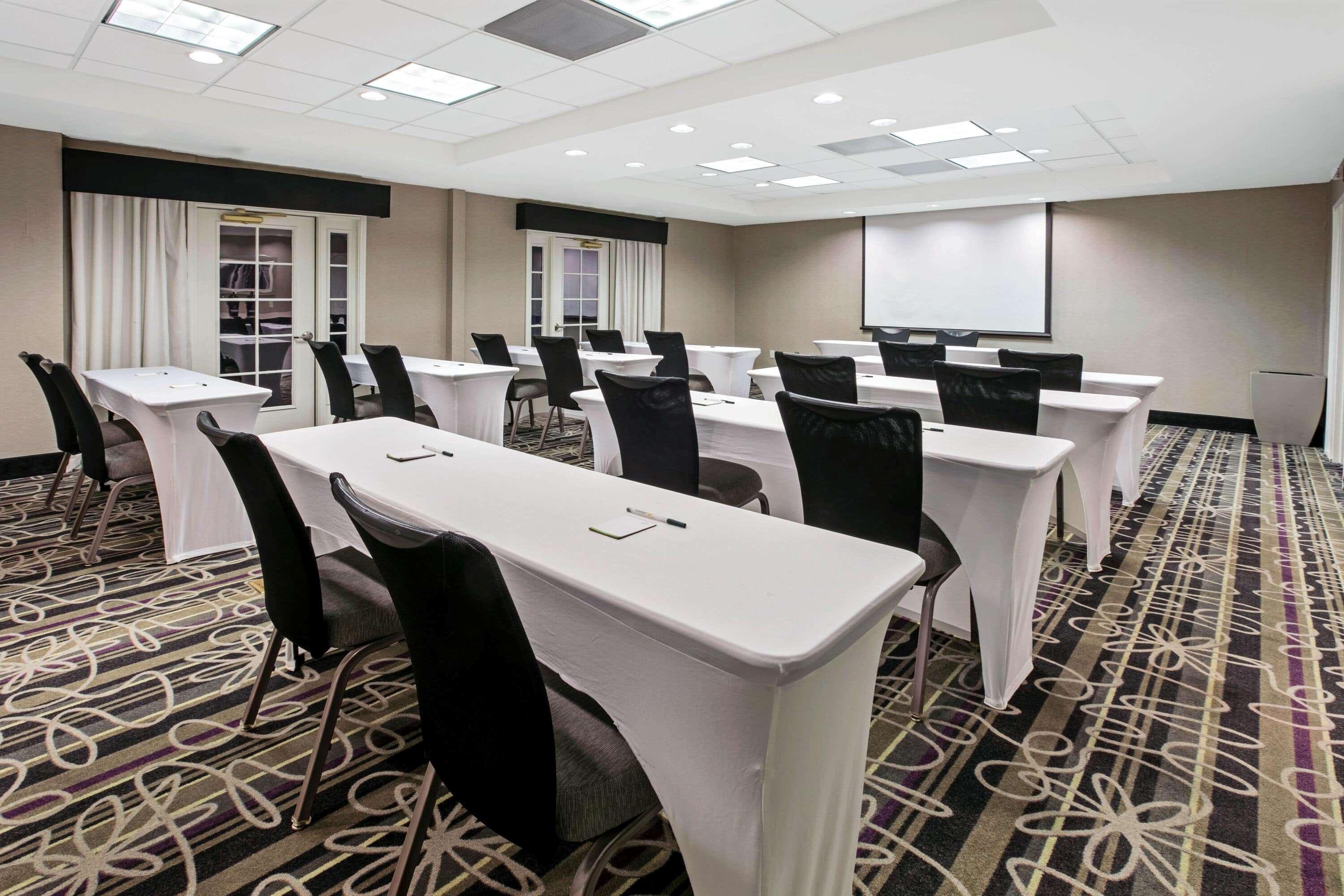 La Quinta By Wyndham Dallas South Hotel 3*