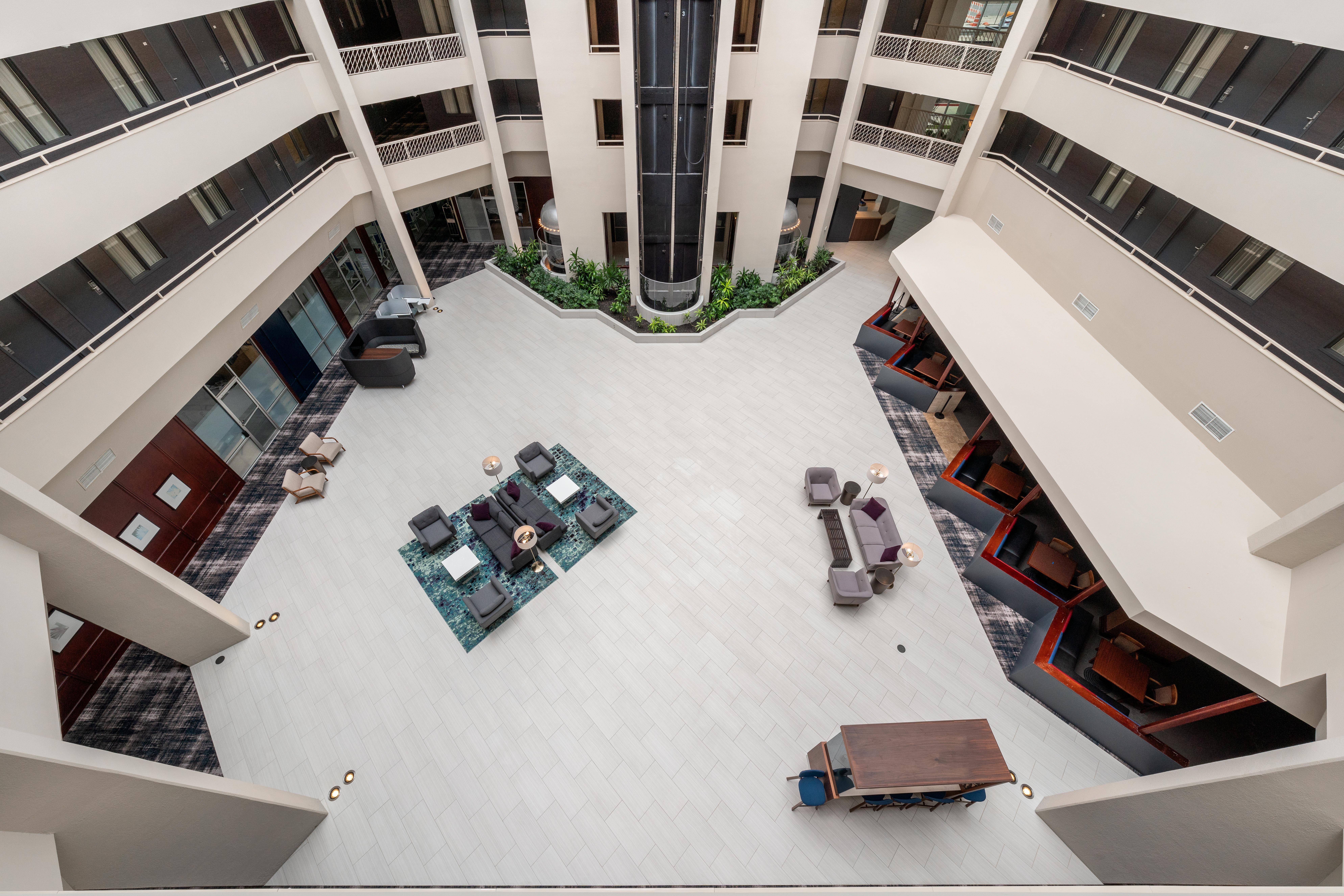Crowne Plaza By Ihg Arlington