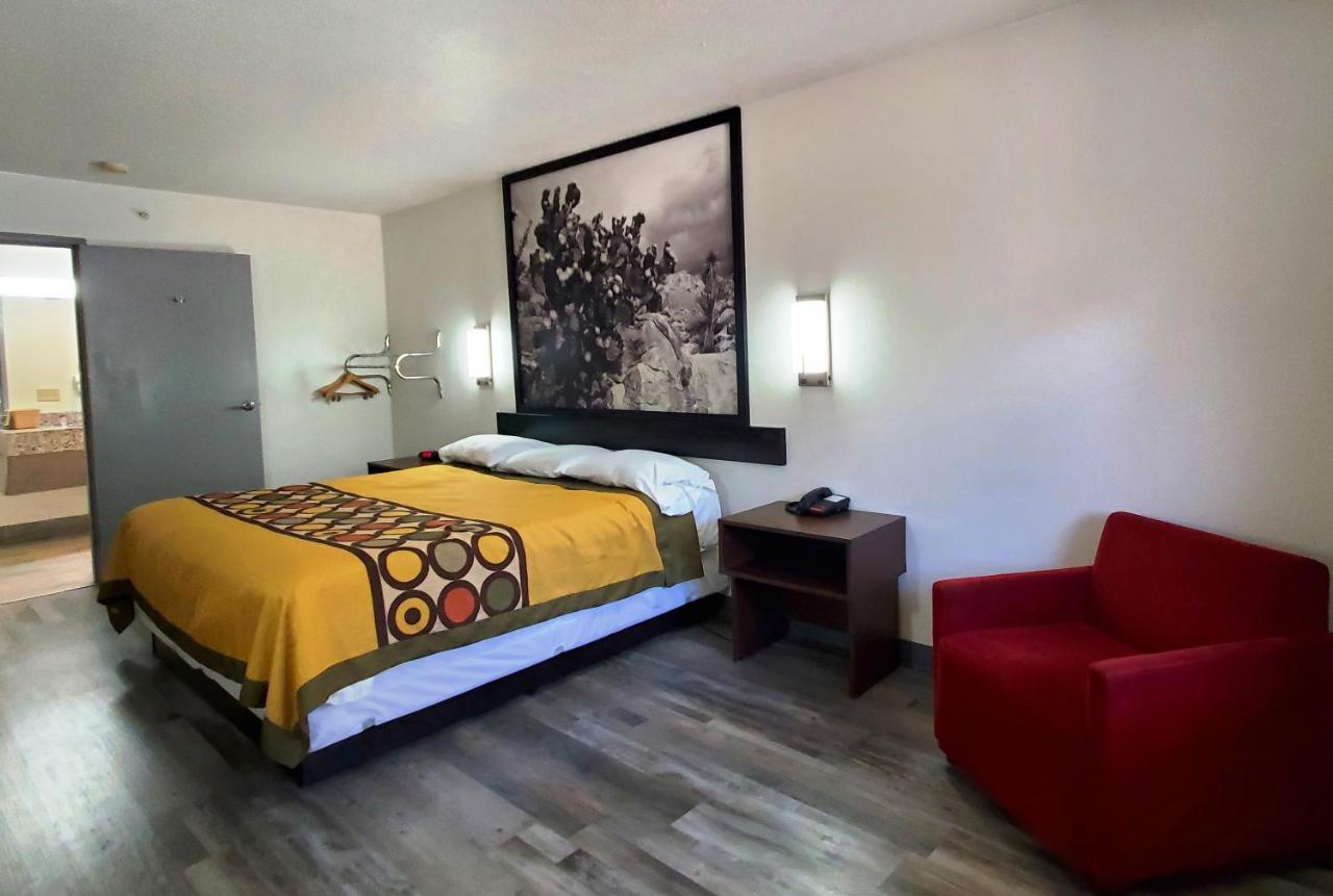 Highland Hotel 2*