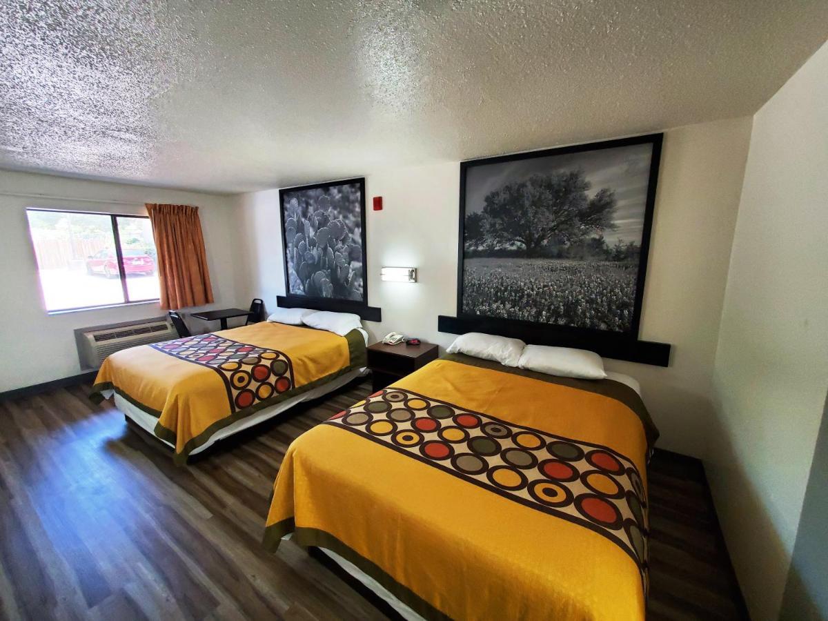 Hotel Highland Arlington