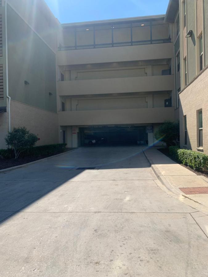 Private, Amazing 1-bedroom Apt In Central Location Arlington