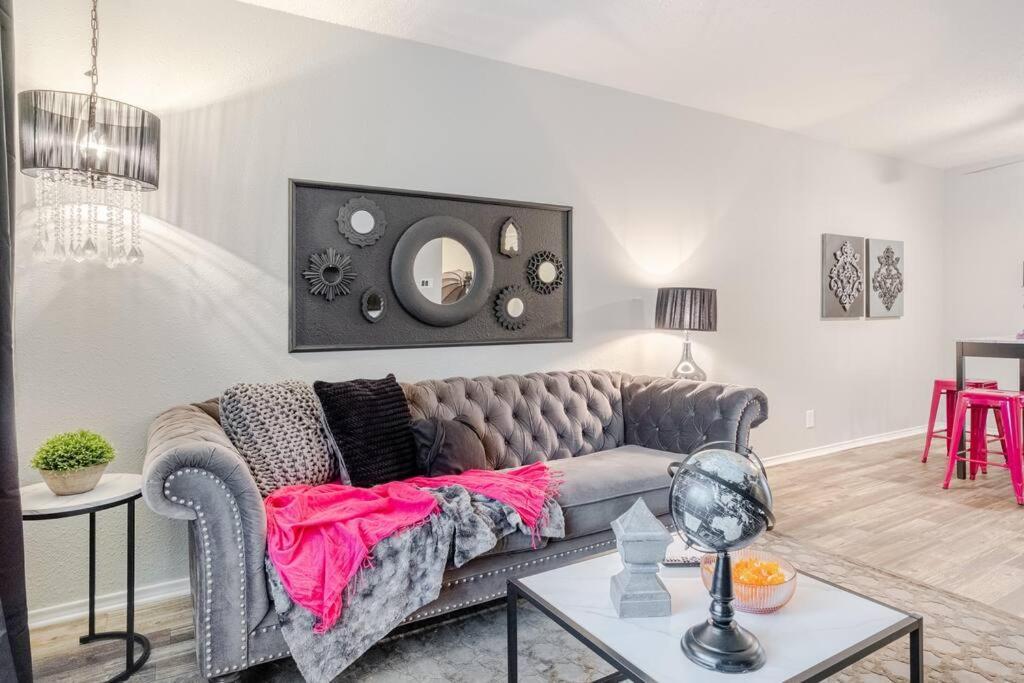Stylish 1br Steps Away From At&t Stadium Apartamento Arlington