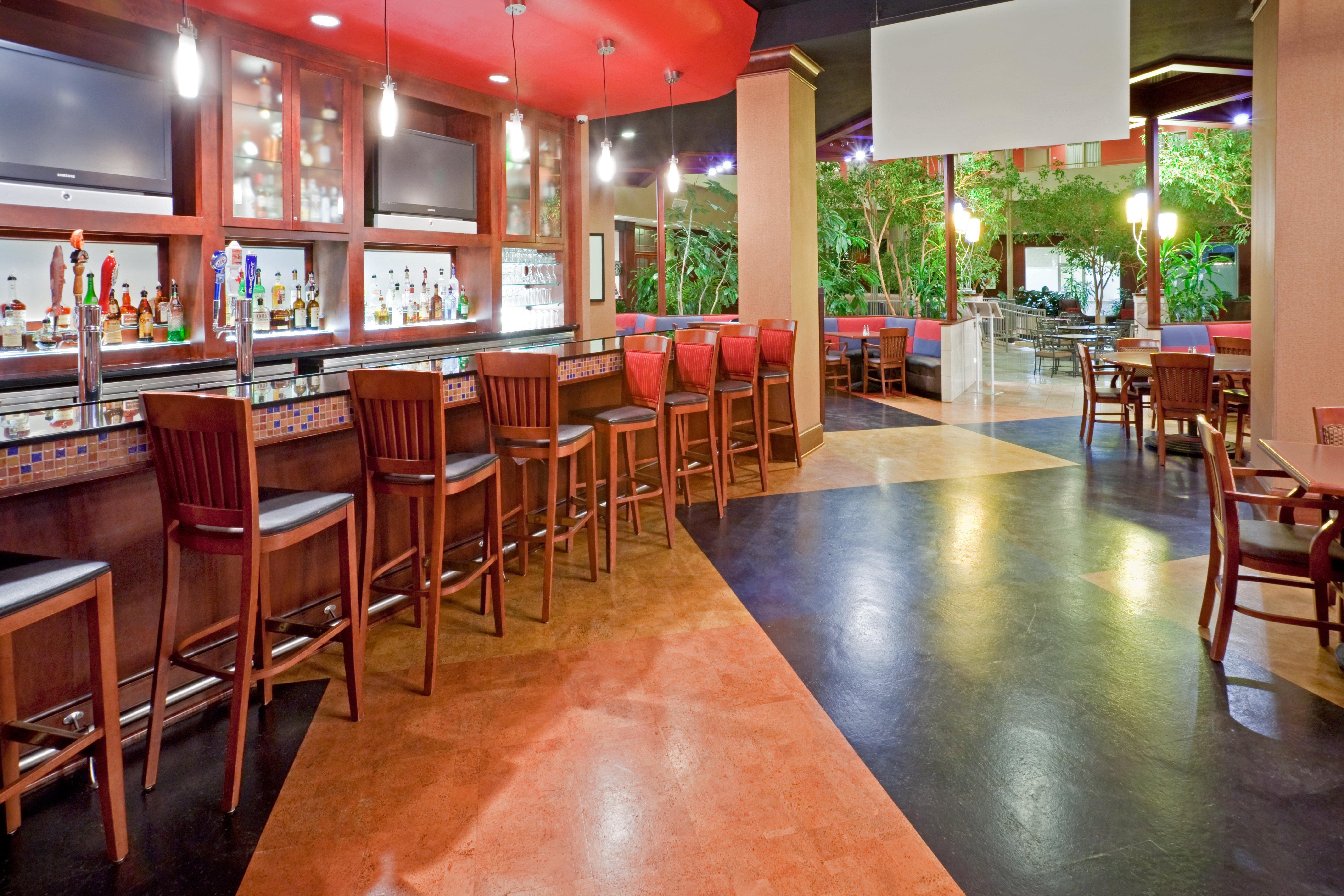 Hotel Crowne Plaza By Ihg Arlington