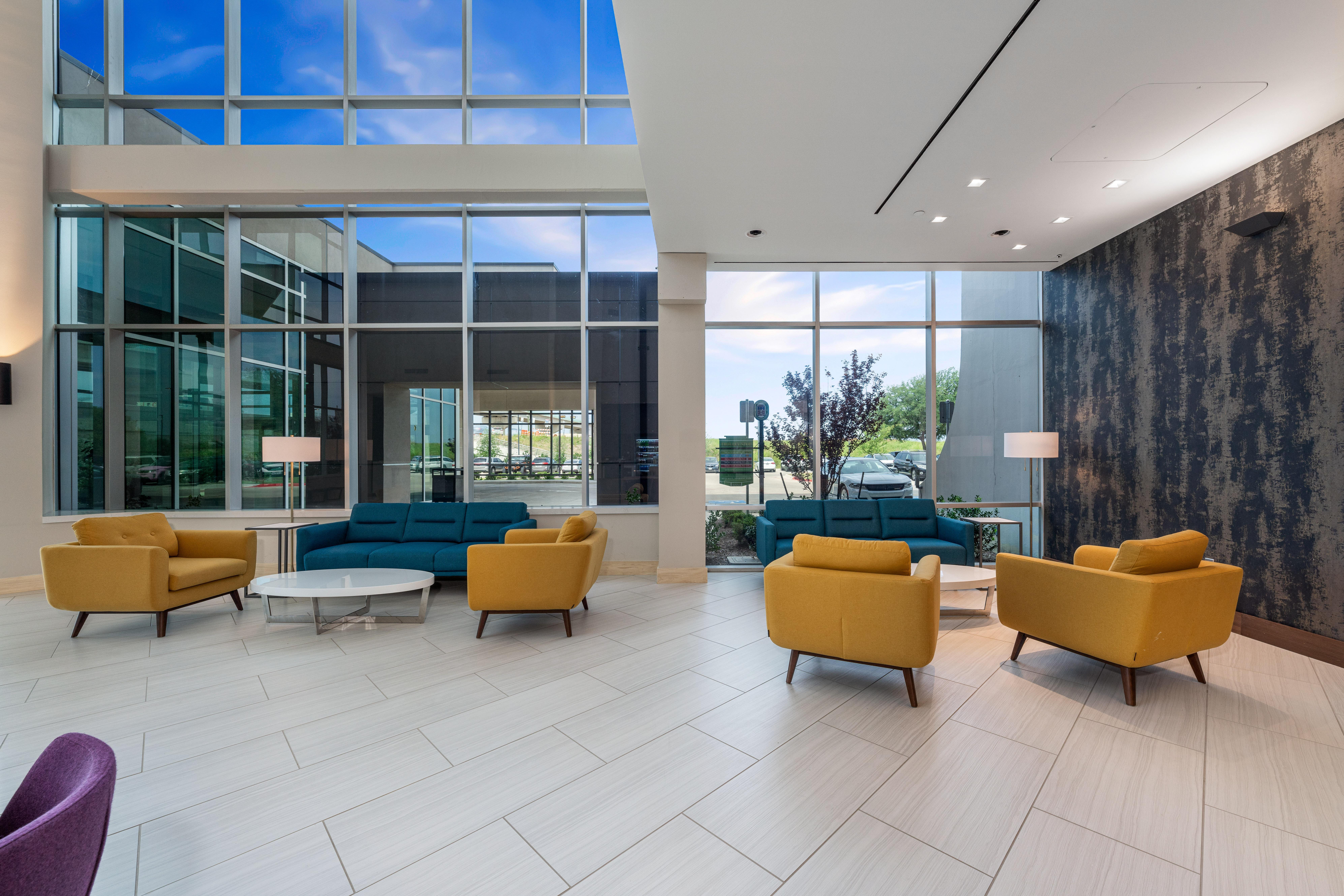 Crowne Plaza By Ihg Arlington