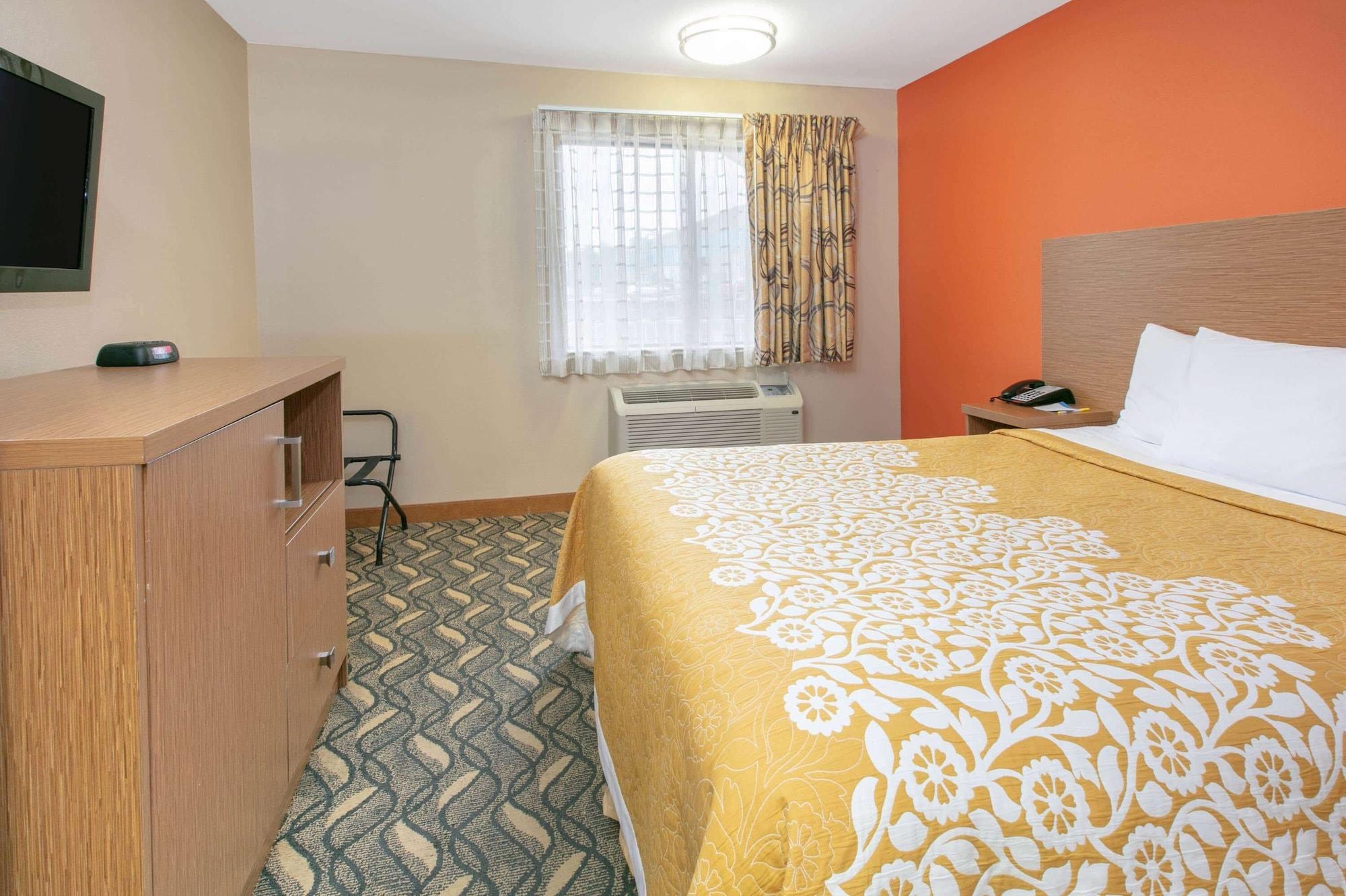 Days & By Wyndham Near Six Flags