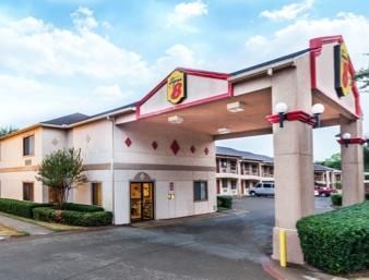 Super 8 By Wyndham East Hotel 2*