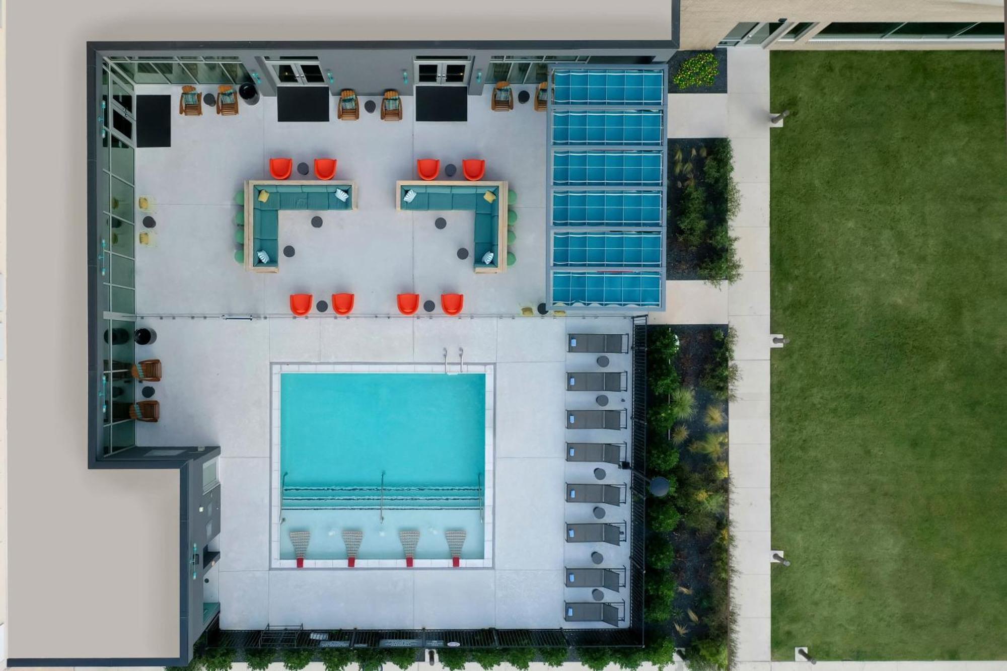 Aloft Dallas South Hotel 3*
