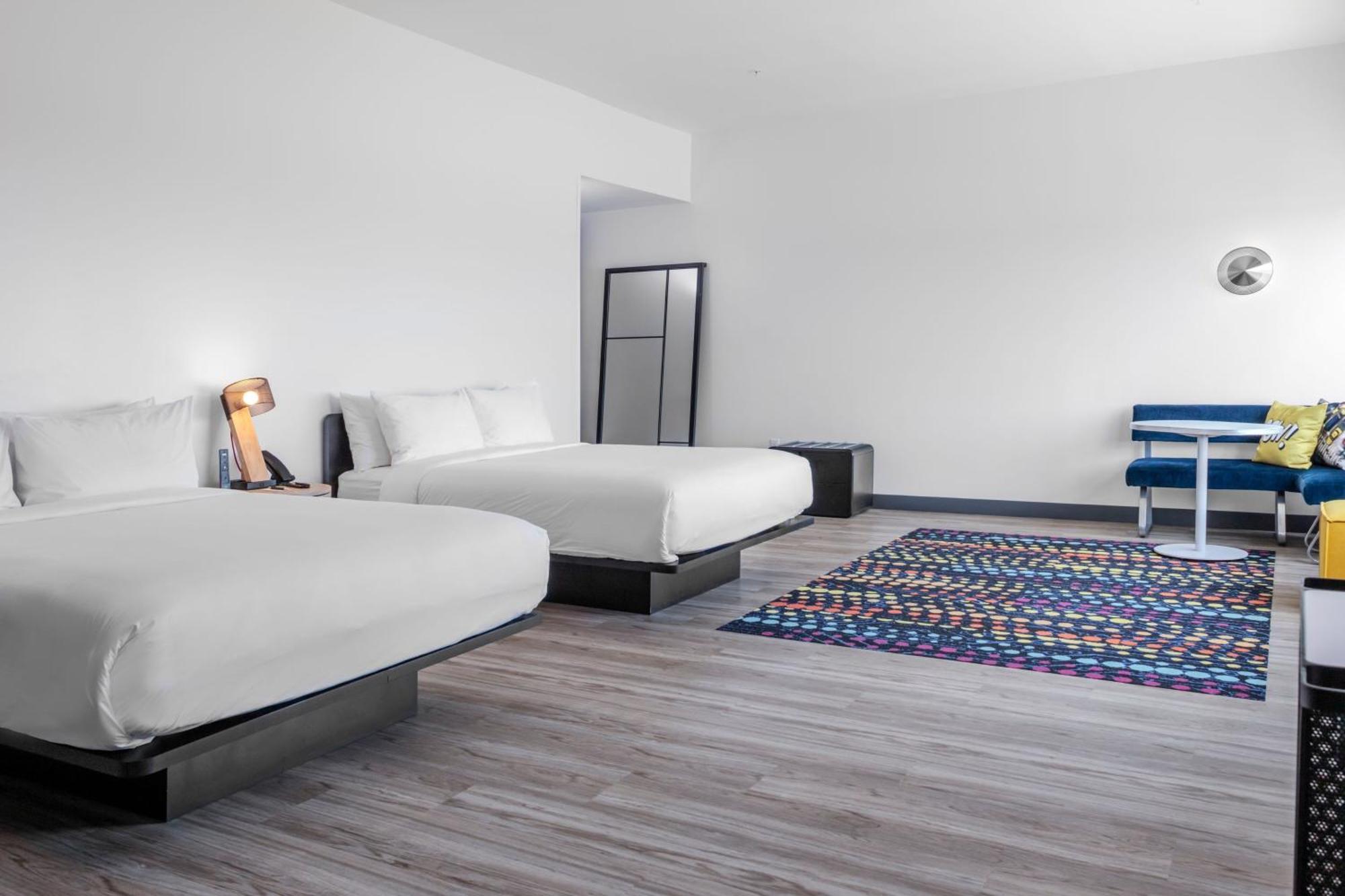 Aloft Dallas South Hotel