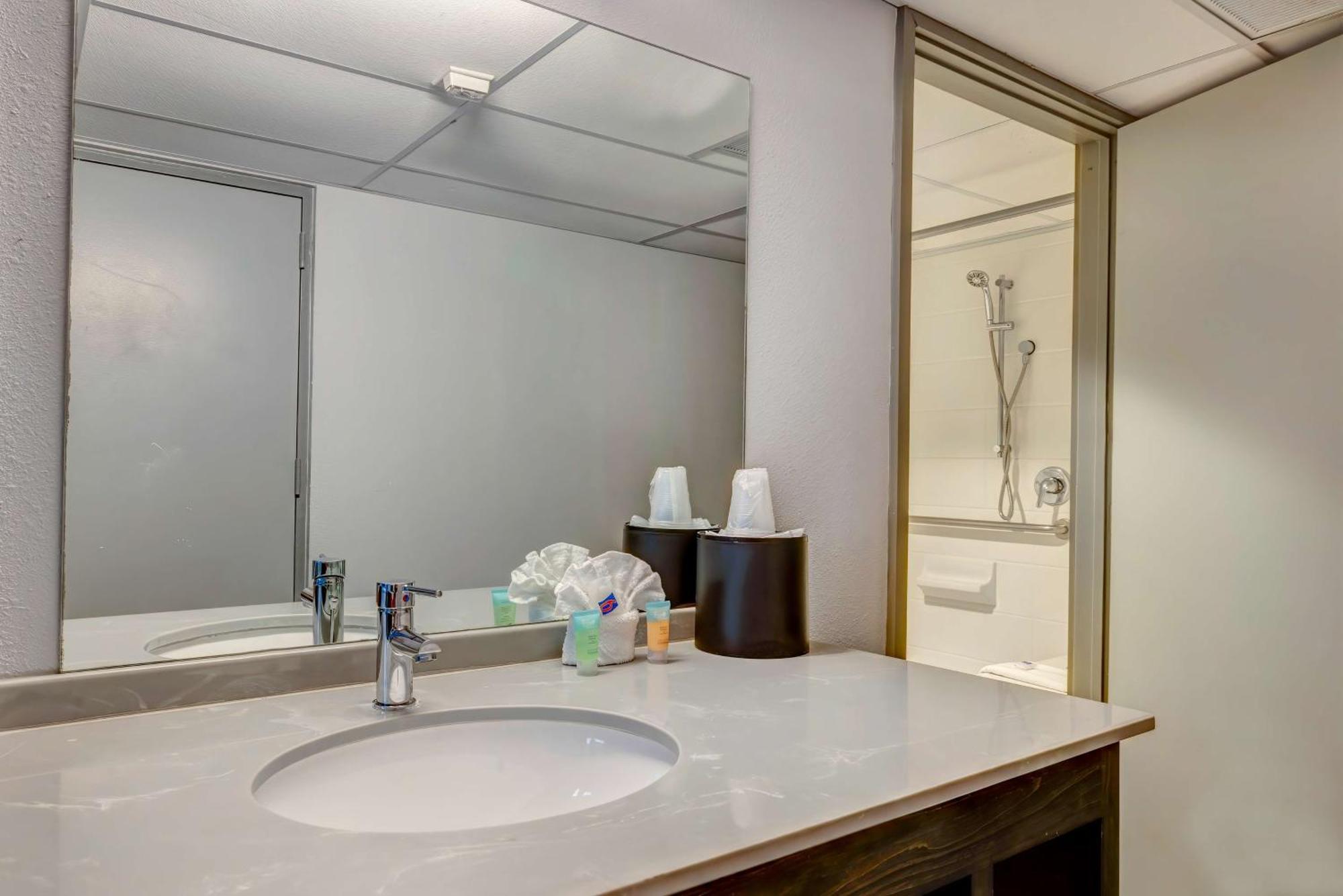 Hotel 6 Tx Entertainment District Arlington
