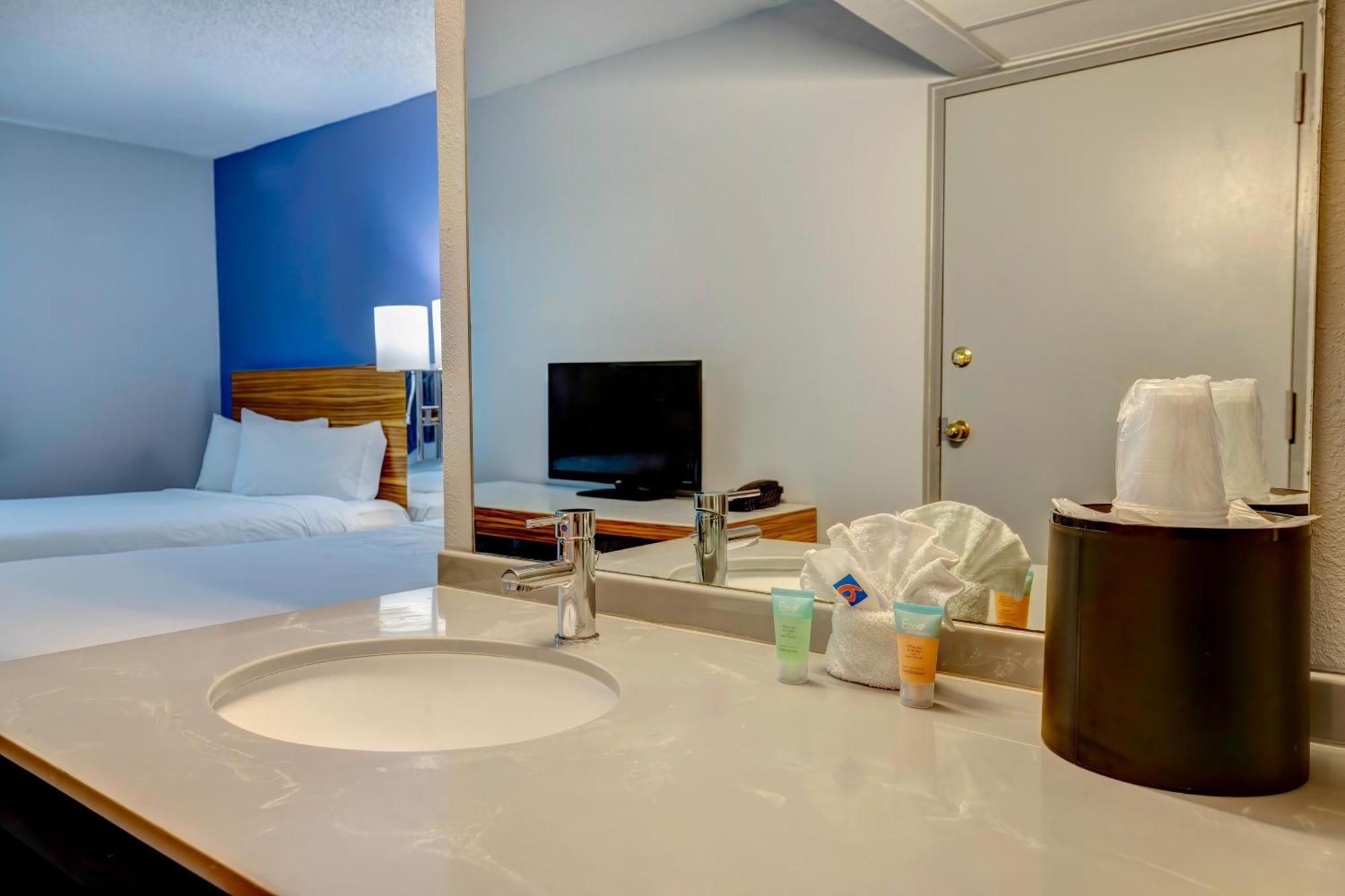 Hotel 6 Tx Entertainment District Arlington
