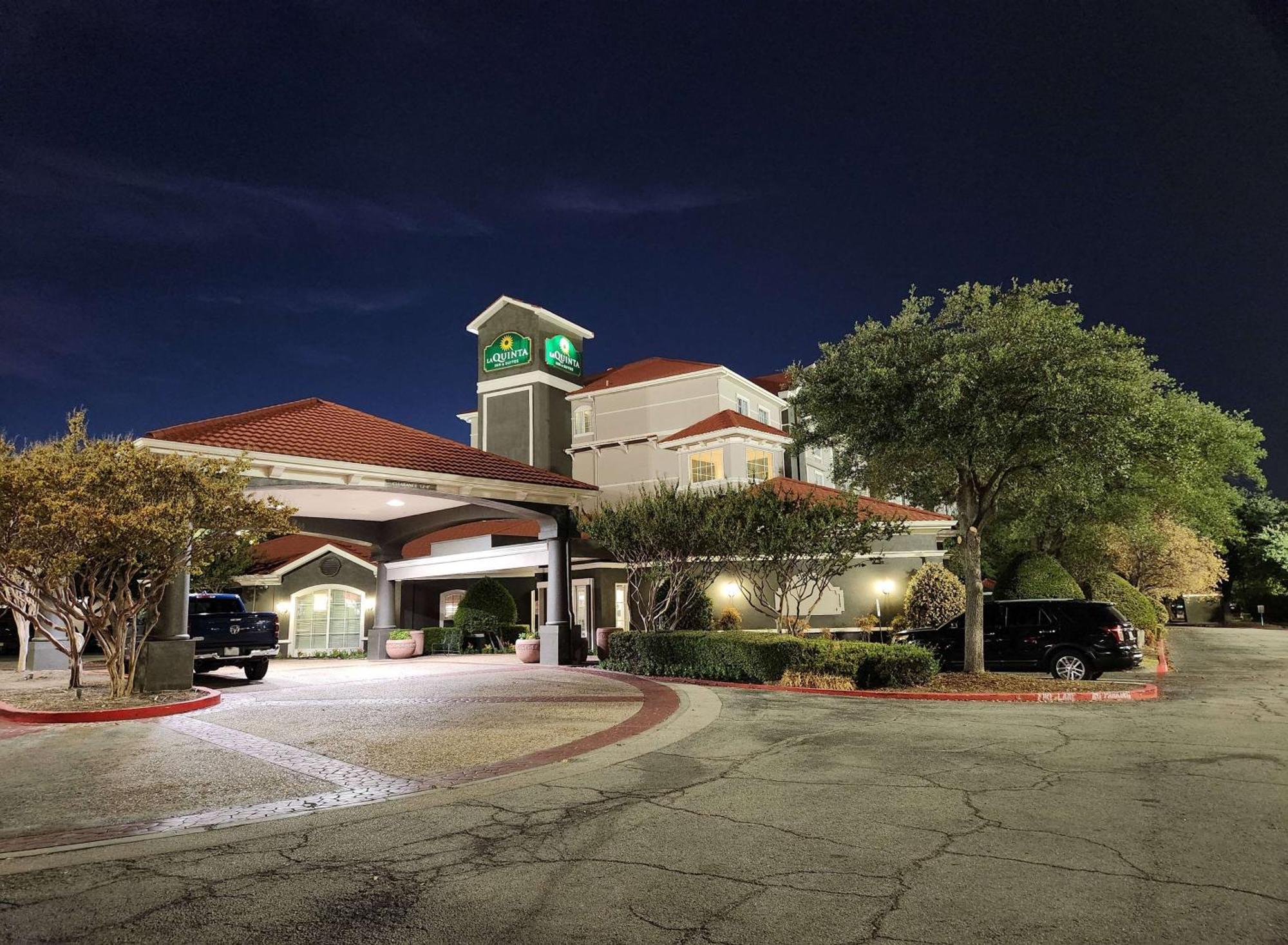 La Quinta By Wyndham Dallas South