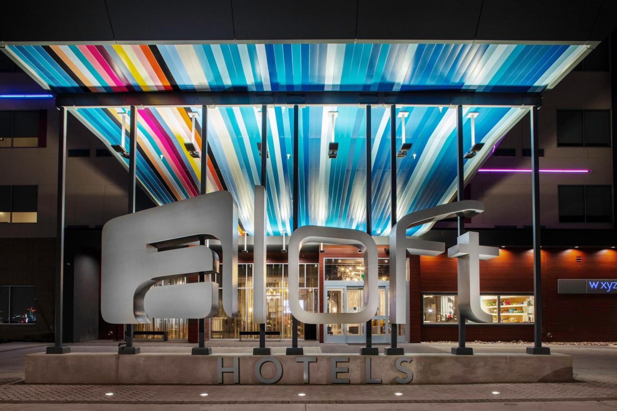 Aloft Dallas South Hotel 3*