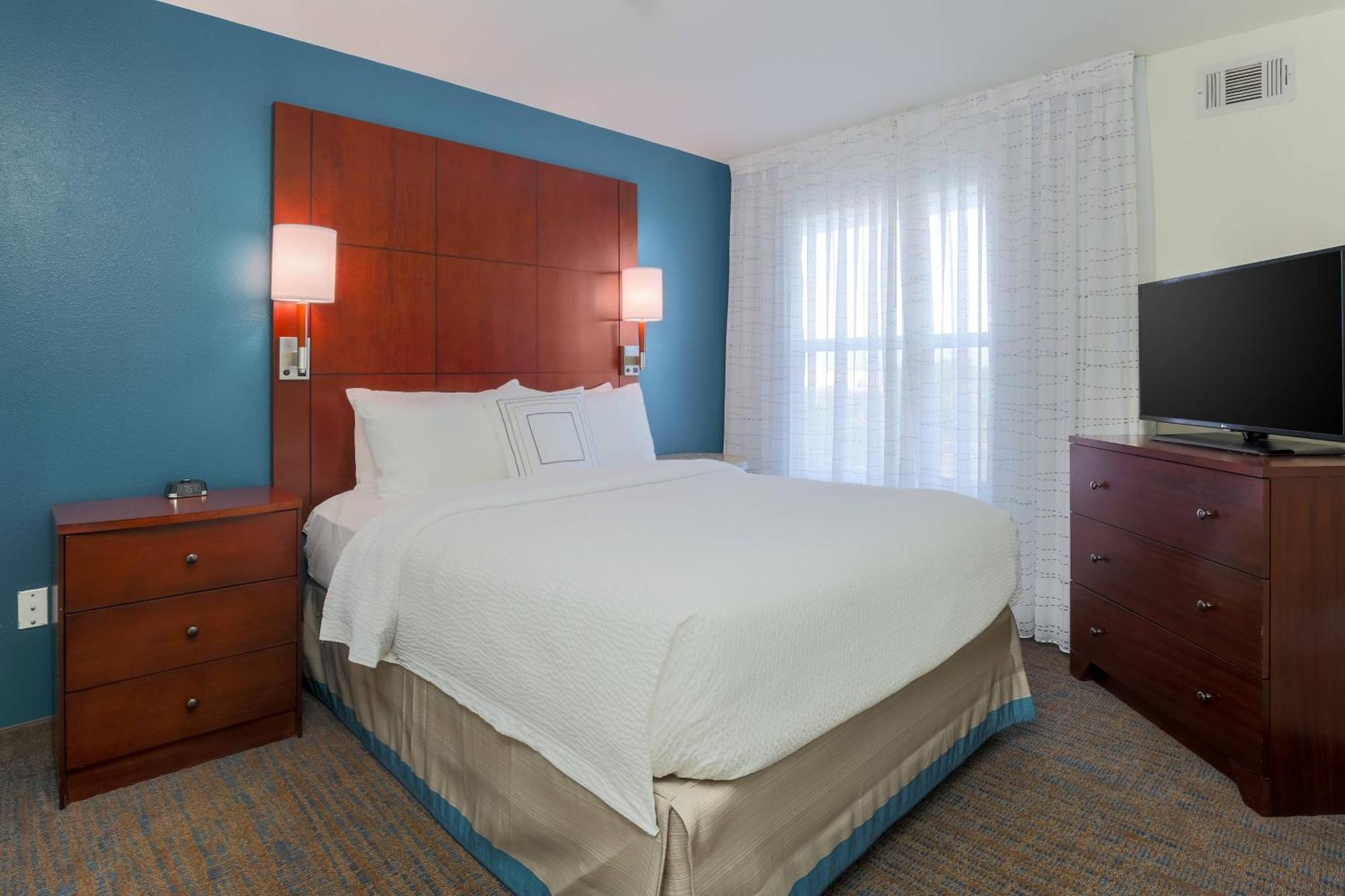 By Marriott South 3*