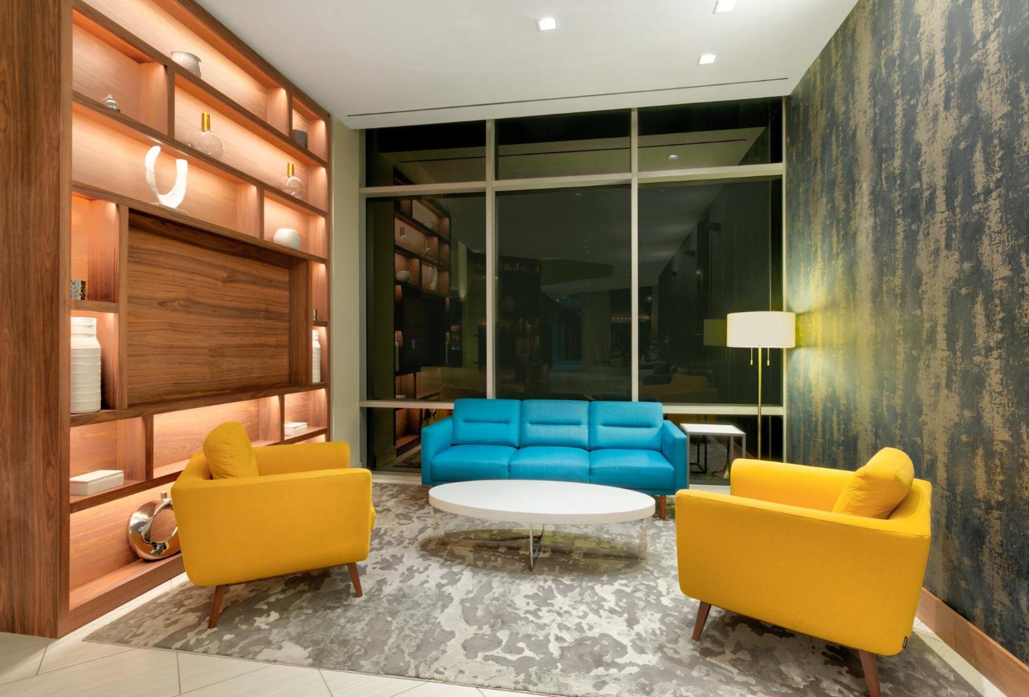 Crowne Plaza By Ihg Hotel Arlington