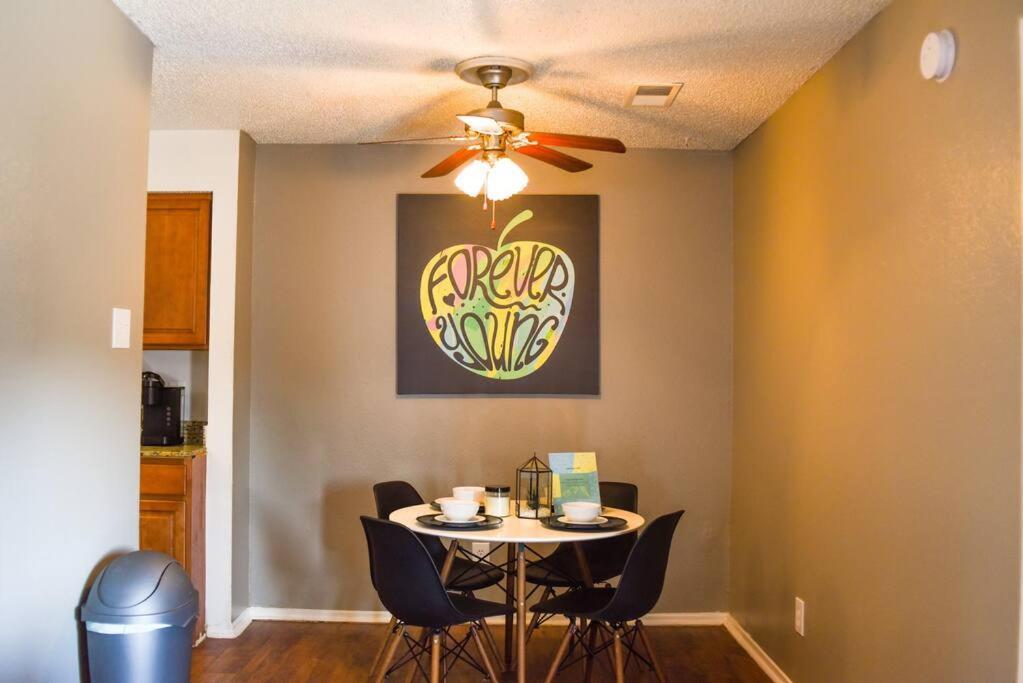 Apartment 6 Mins Away Cowboy/ranger Stadium 1bd