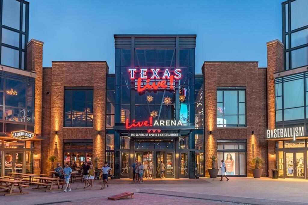 Apartment 6 Mins Away Cowboy/ranger Stadium 1bd *