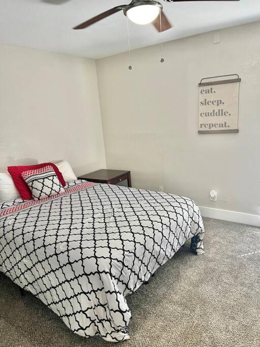 Lovely 2-bedroom Next To At&t Stadium Apartment