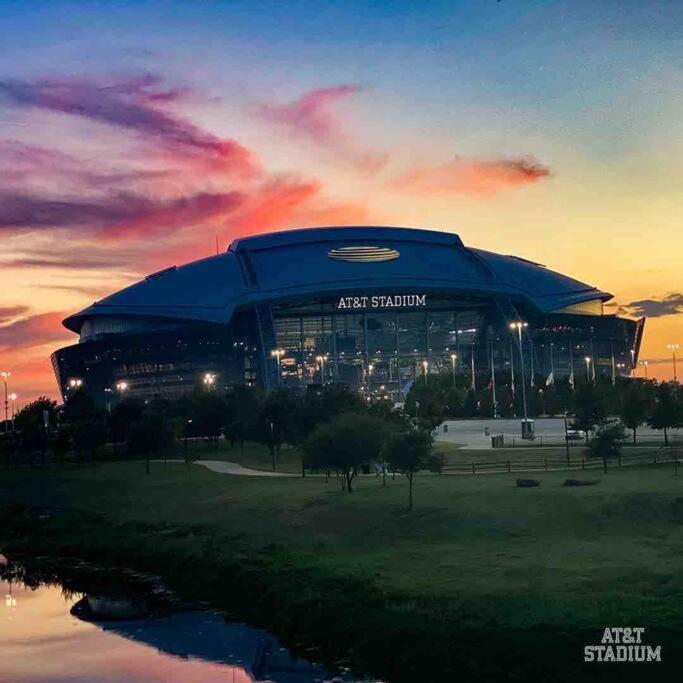 Lovely 2-bedroom Next To At&t Stadium