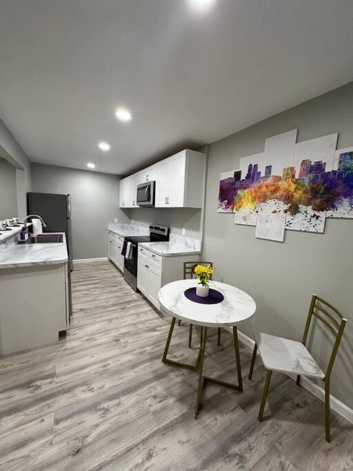 Apartment Retreat And Games Galore 7 Mins From At&t Arlington