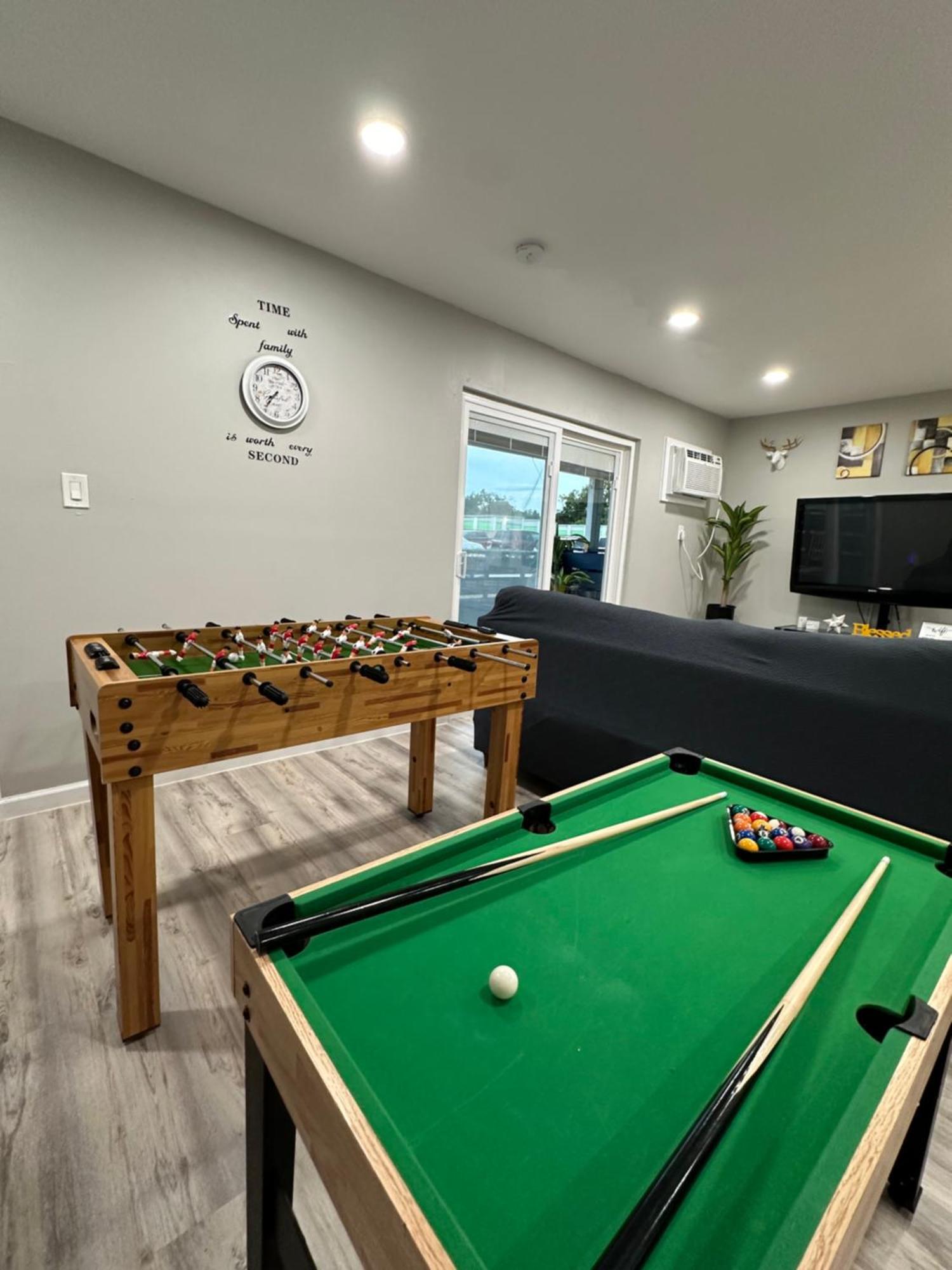 Retreat And Games Galore 7 Mins From At&t Apartment *