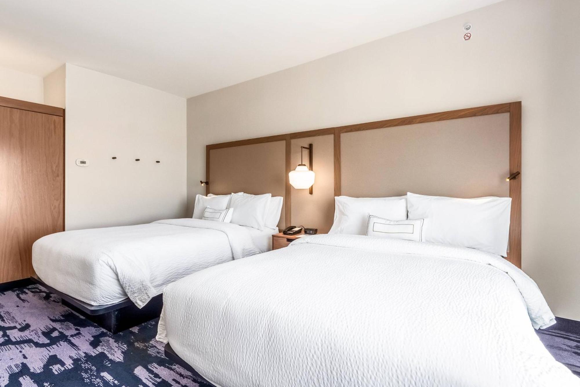 Hotel Fairfield & Dallas South