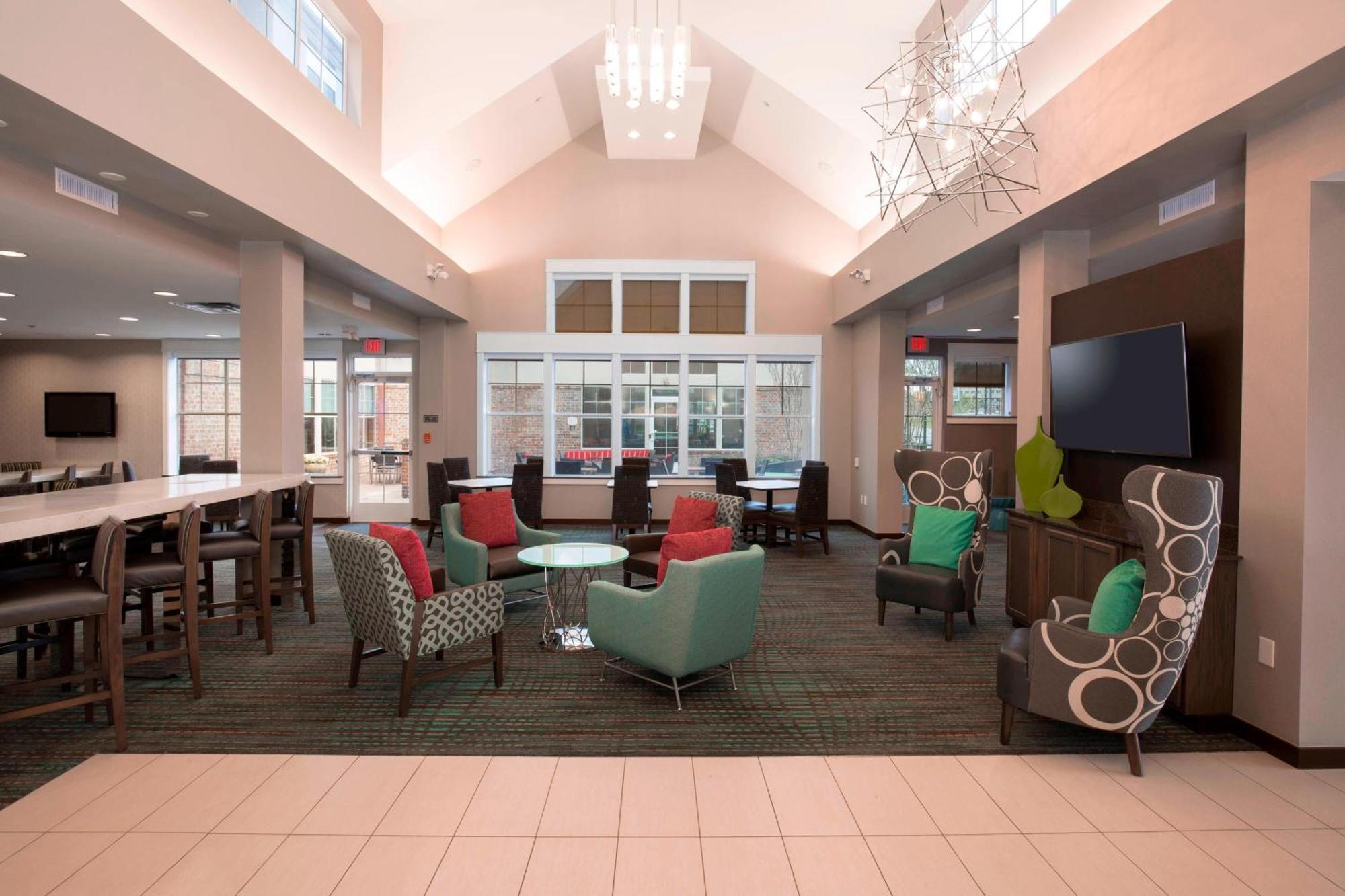 Hotel By Marriott South