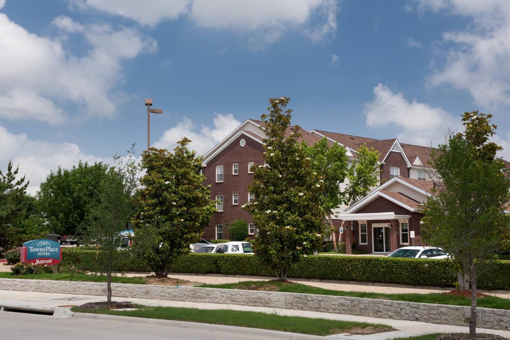 Towneplace Dallas North Arlington