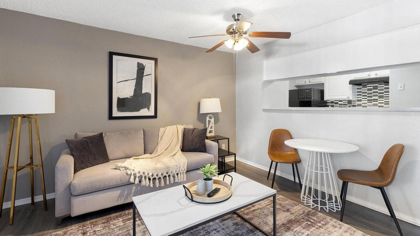 Landing At The Biltmore - 1 Bedroom In North