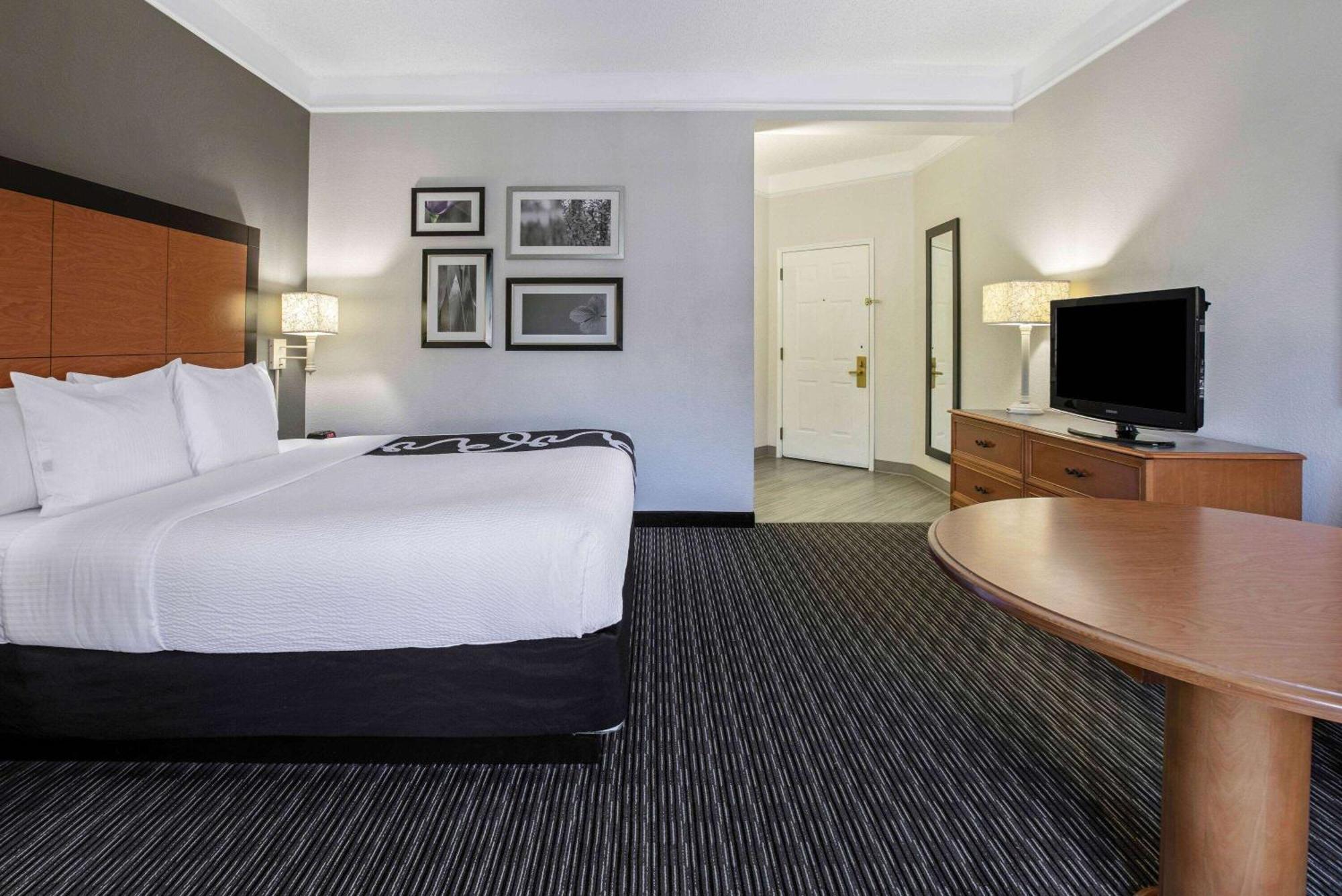 Hotel La Quinta By Wyndham Dallas South Arlington