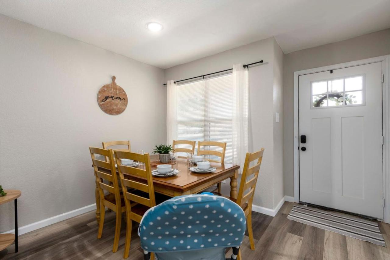 Lavish Hidden Gem Pet Friendly Arlington