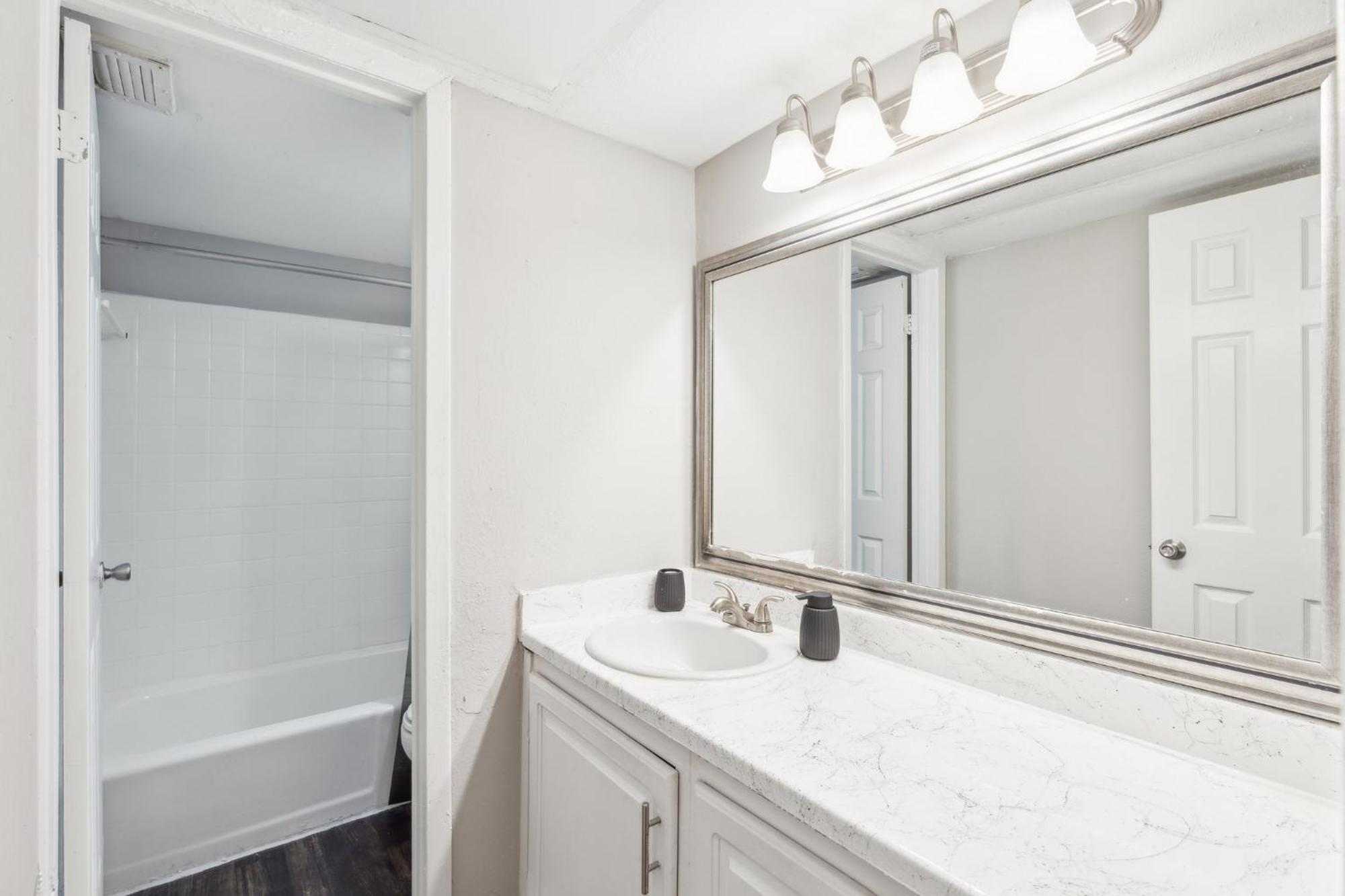 Stratton 309-d I Spacious 2 Bed 2 Bath