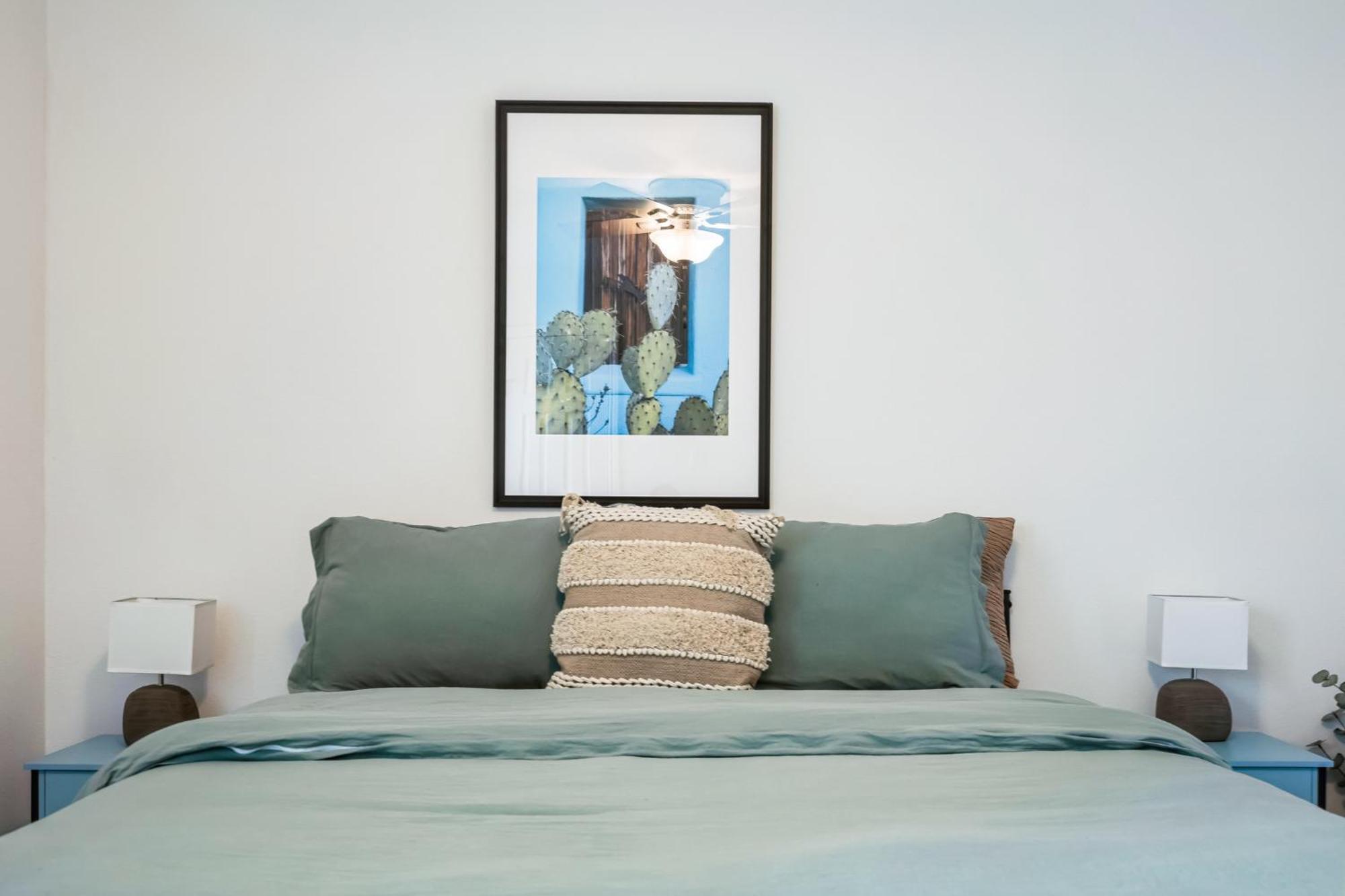The Landry 100 Spacious And Cozy 2 Bedroom 2bth Apartment *