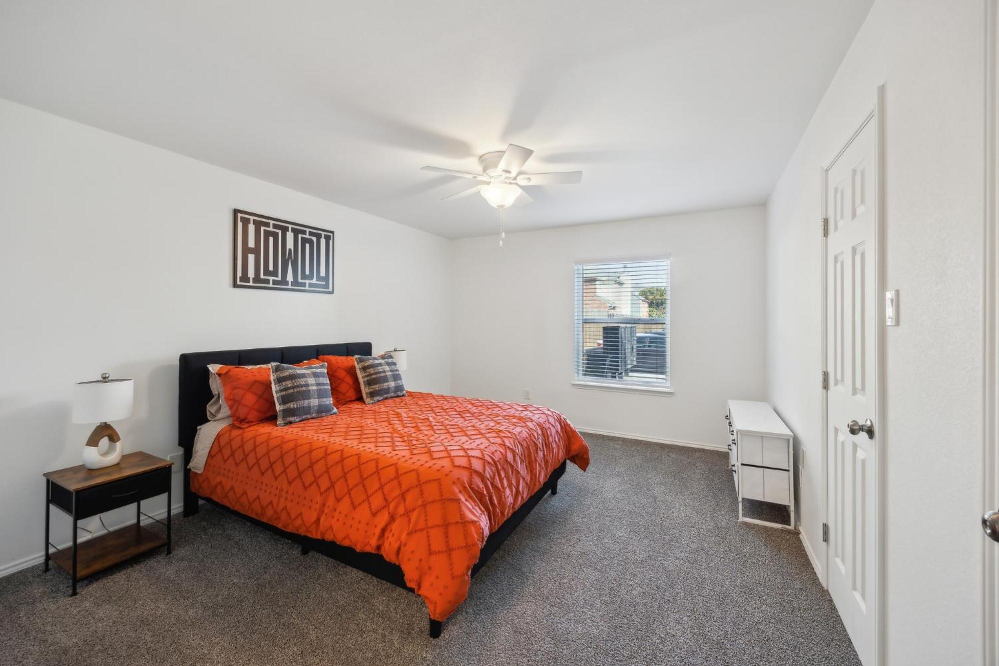 The Landry 100 Spacious And Cozy 2 Bedroom 2bth Apartment