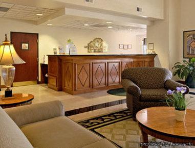 Express & North - Stadium Area By Ihg Hotel 3*