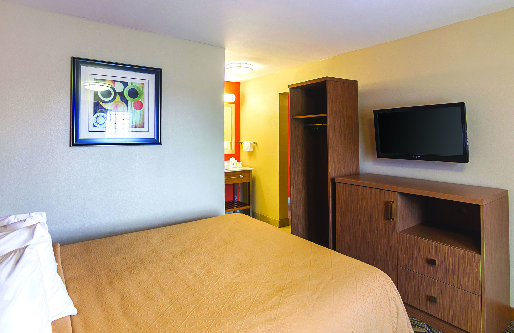 Days & By Wyndham Near Six Flags