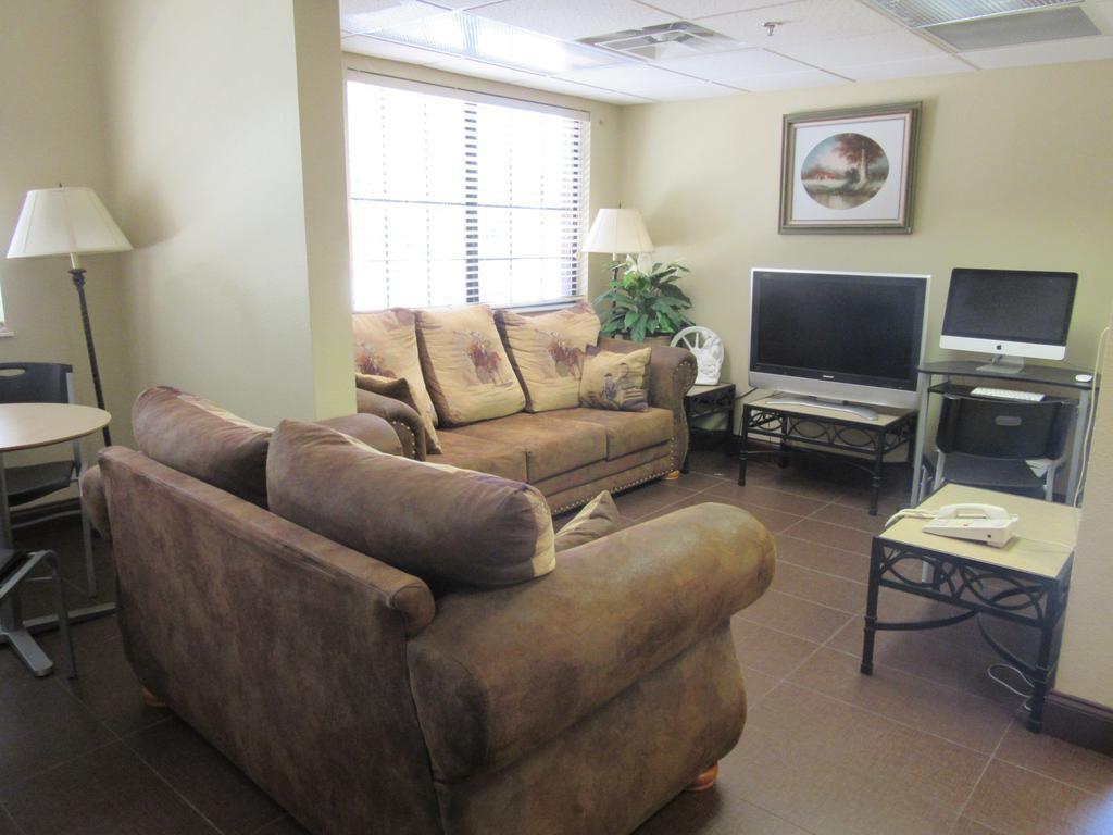 Hotel Travelodge By Wyndham Arlington/dallas Area Arlington