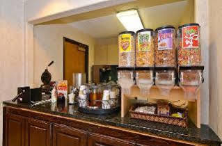 Hotel 6-arlington, Tx 2*